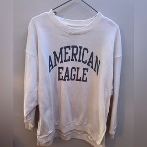 American Eagle white crew neck